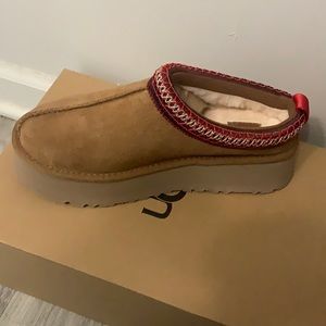 Brand new, never worn Tazz Ugg slippers